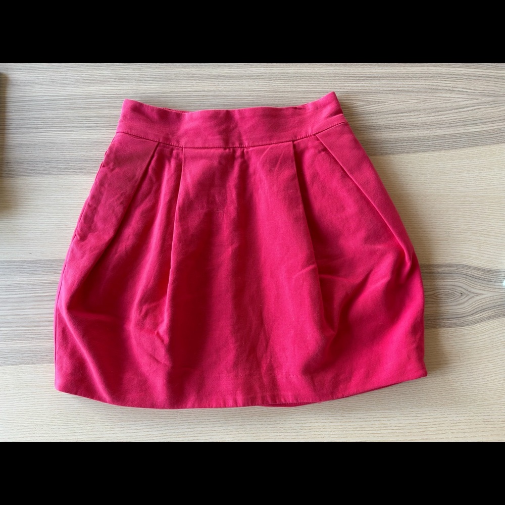 Zara TRF Magenta Mini high-waisted Bubble skirt